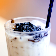 Soya bean with grass jelly